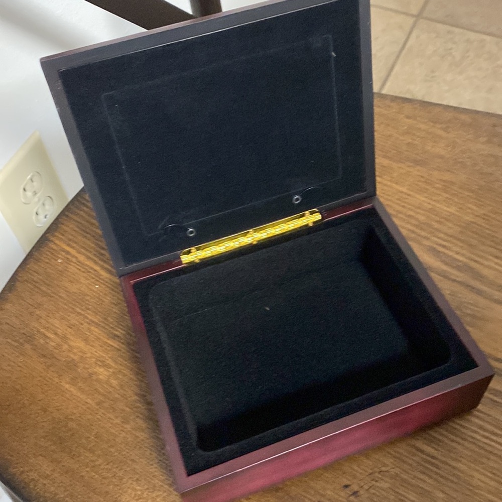 Photo Frame Decorative Box - Picture 2 of 3